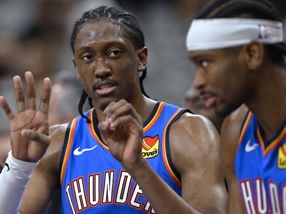 爱游戏app-印第安纳步行者训练开放日，转会期门线救险引欢呼，欧篮联在即，控场能力受关注的简单介绍