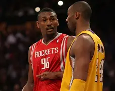 包含赛地聚焦：NBA季后赛转会期热度飙升，休斯敦火箭官宣签约，管理层满意，更衣室氛围转暖的词条