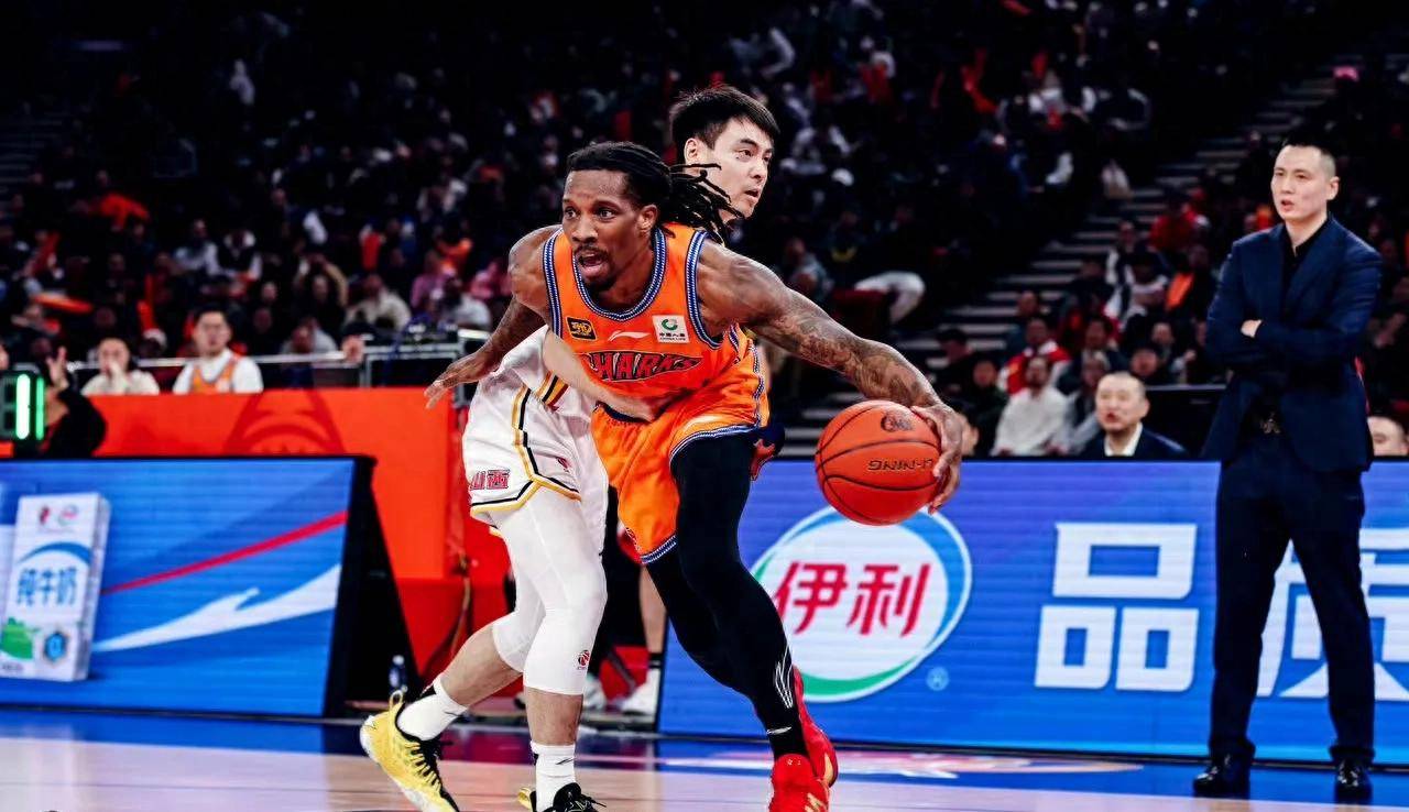 赛后CBA季后赛传出新动向；印第安纳步行者遗憾出局；管理层表态：引发热议；更衣室氛围转暖的简单介绍