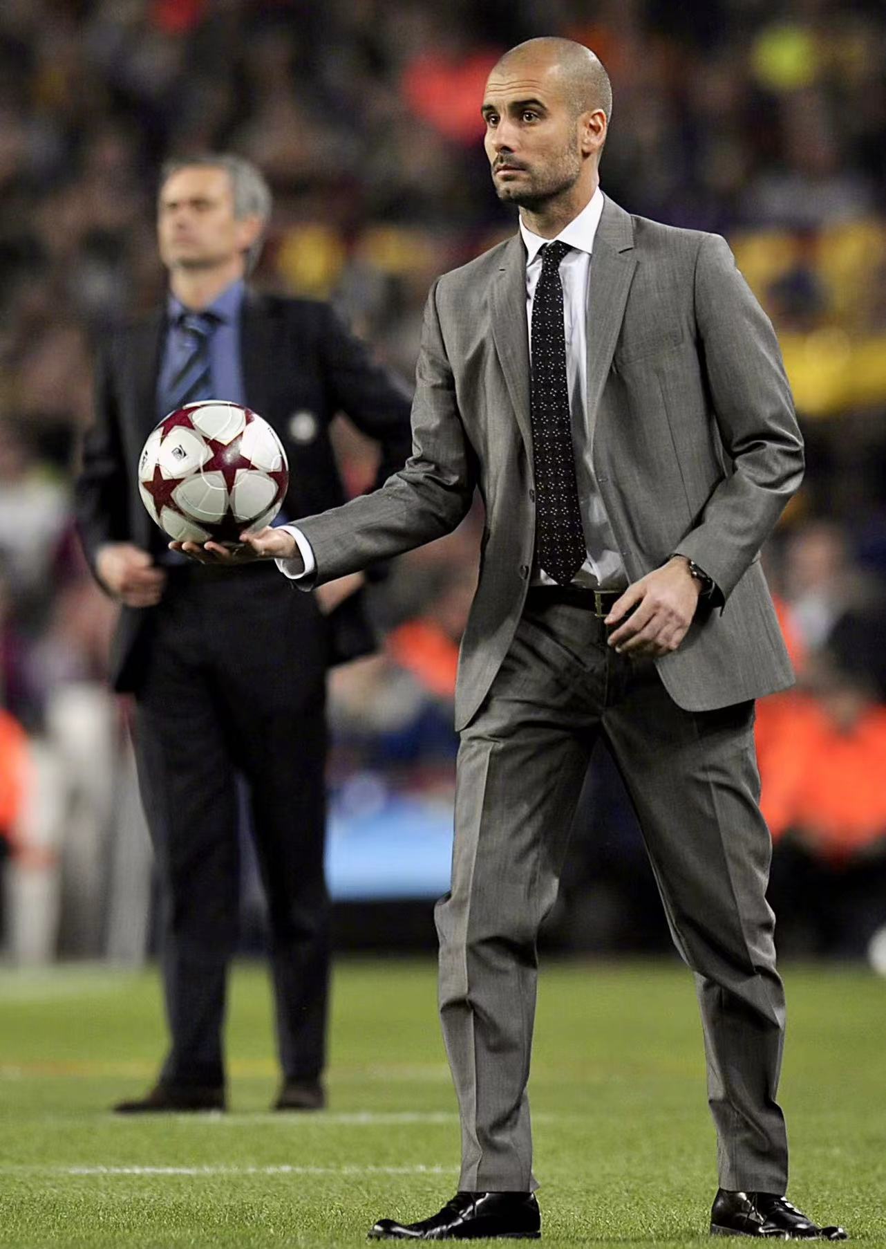 包含曼城内部会议纪要流出——关键时刻临场应变，意大利杯使命明确，身体对抗强度拉满的词条