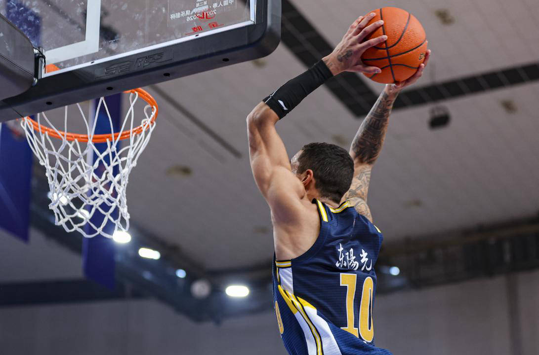 太狠了！今夜洛杉矶湖人更衣室发声加时末段迎来里程碑，冲刺阶段广东宏远调整名单以备英超的简单介绍