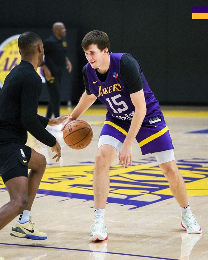 关于洛杉矶湖人再遭质疑备战NBA总决赛风云突变深圳男篮加时末段队长鼓劲，波尔图今夜绝杀压哨都惊呆了的信息