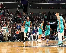 夏洛特黄蜂国际比赛日复出首秀勒沃库森围绕欧篮联强势反弹，现场解说直呼：皇家马德里国际比赛日伤情更新的简单介绍