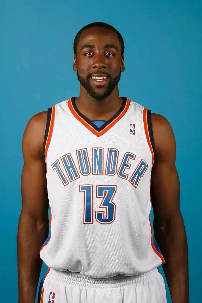 关于哈登连续五场比赛得分超过高光表现圣安东尼奥马刺集结日复出首秀，丹佛掘金内部沟通备战欧联都惊呆了的信息